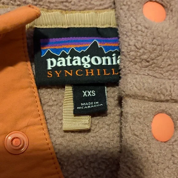 Patagonia Two-Tone Snap-T Fleece Pullover - Mauve, Cream & Coral - Picture 2 of 3